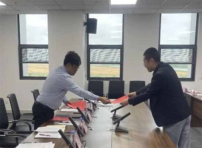 d4af2fbfbb7f332d.jpg d4af2fbfbb7f332d.jpg